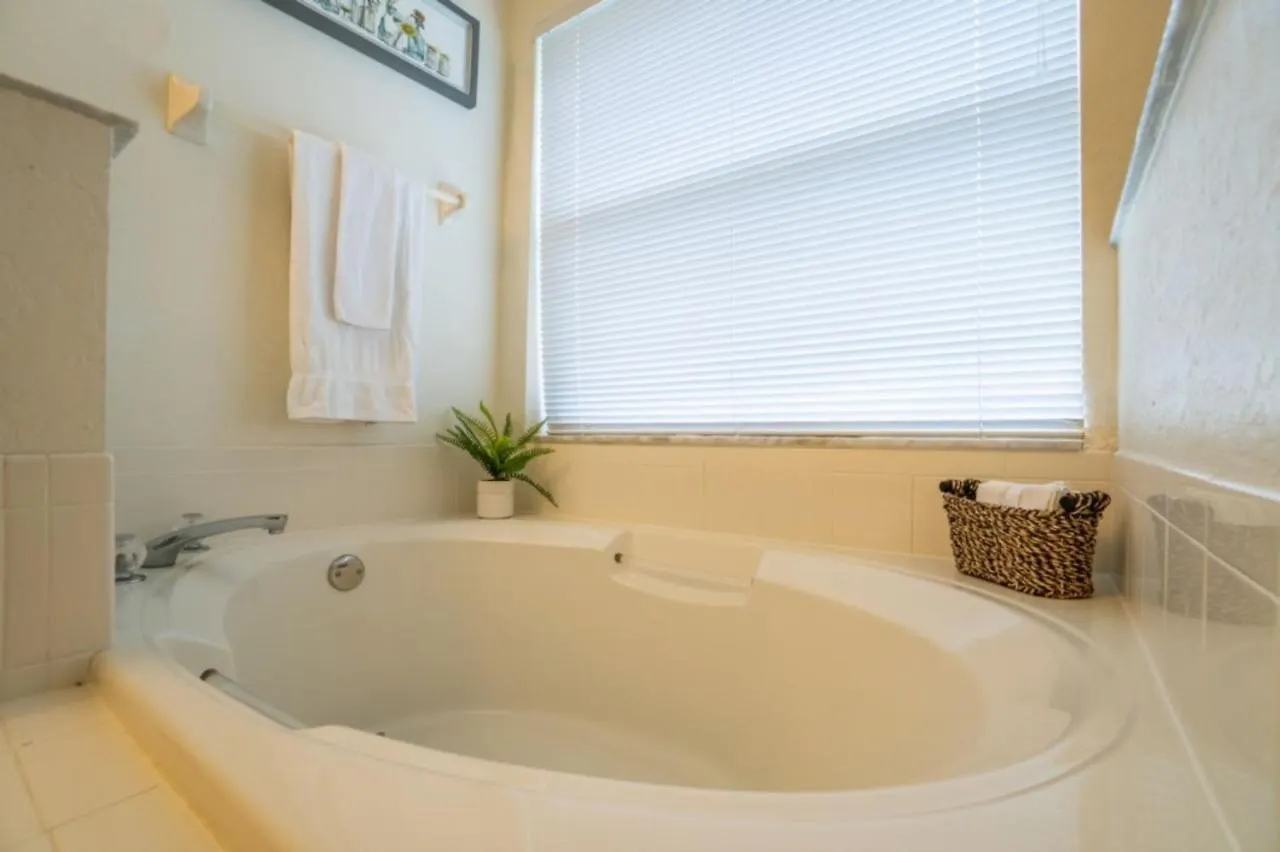 113 Westhaven - New Lower Price! Book Today! Davenport Semesterbostad